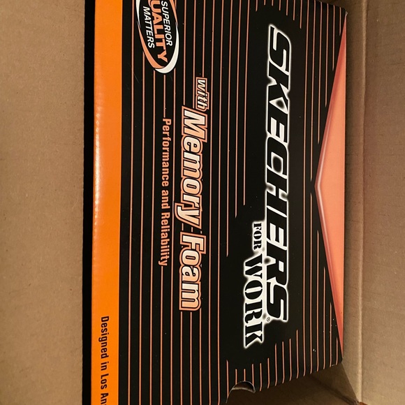 SOLD! Work shoes - Picture 5 of 7